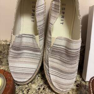 Women's size 10 espadrille loafers Esprit
